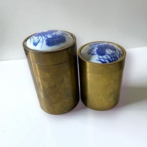 Vintage Set Round Brass Snuff Tobacco Containers Blue & White Porcelian Lid